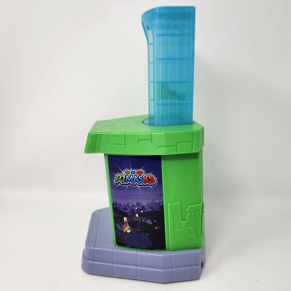 Just Play PJ MASKS Greg Becomes Gekko Transforming Station (Figures not included - Picture 4 of 9